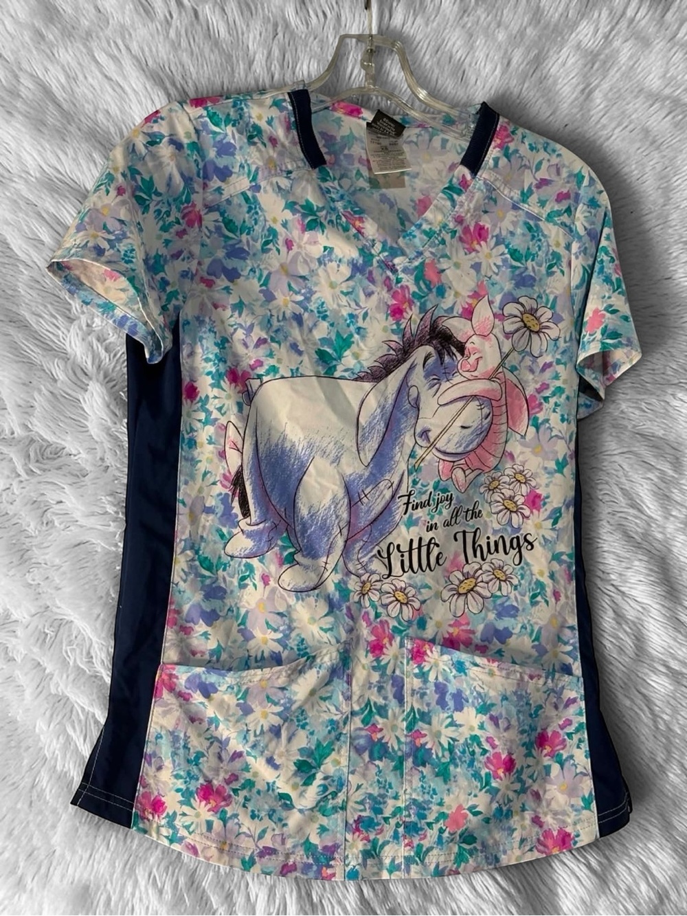 Disney Piglet Winnie the Pooh Eeyore Floral Scrub Top with Pockets Size XS